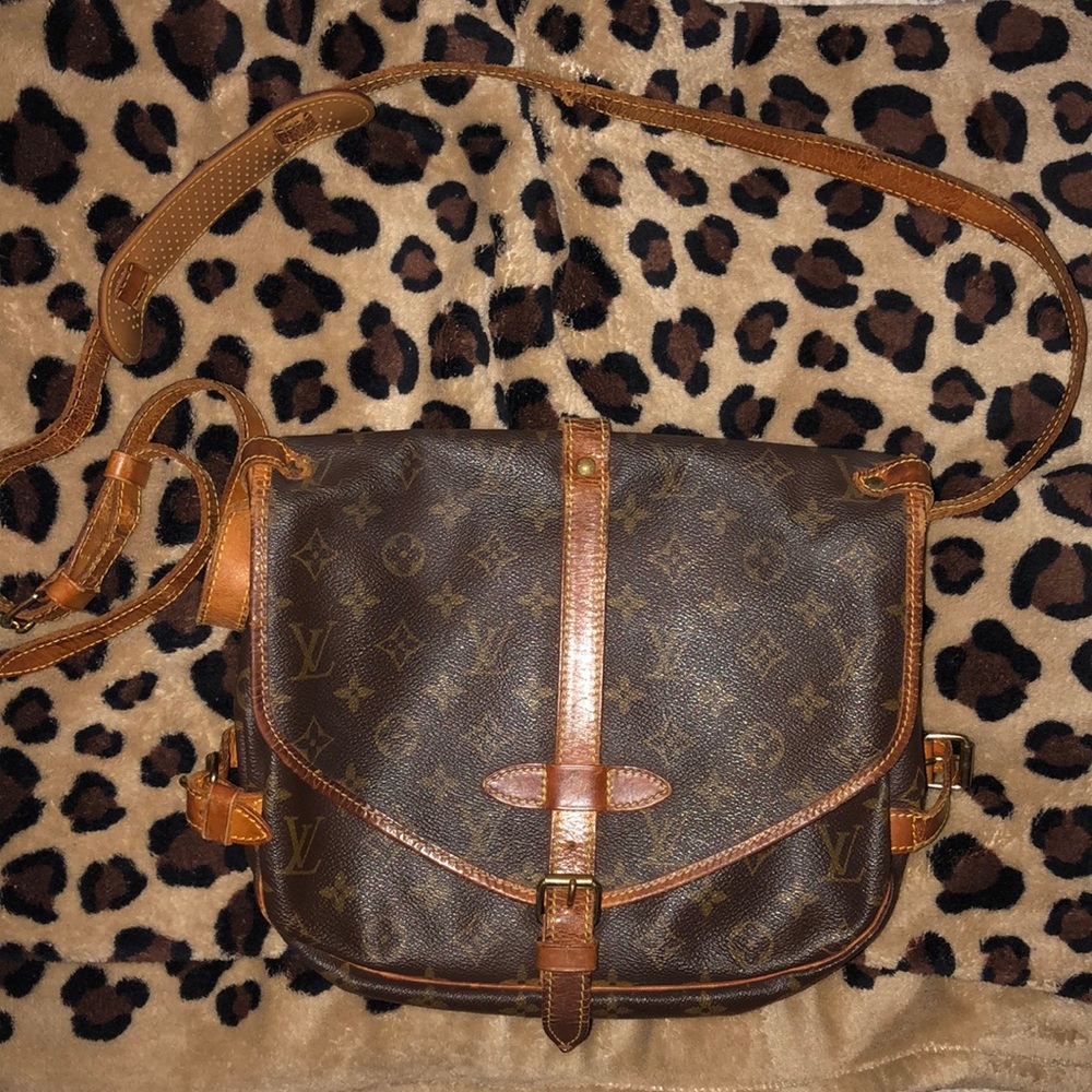 🔥 VINTAGE Louis Vuitton Saddle bag